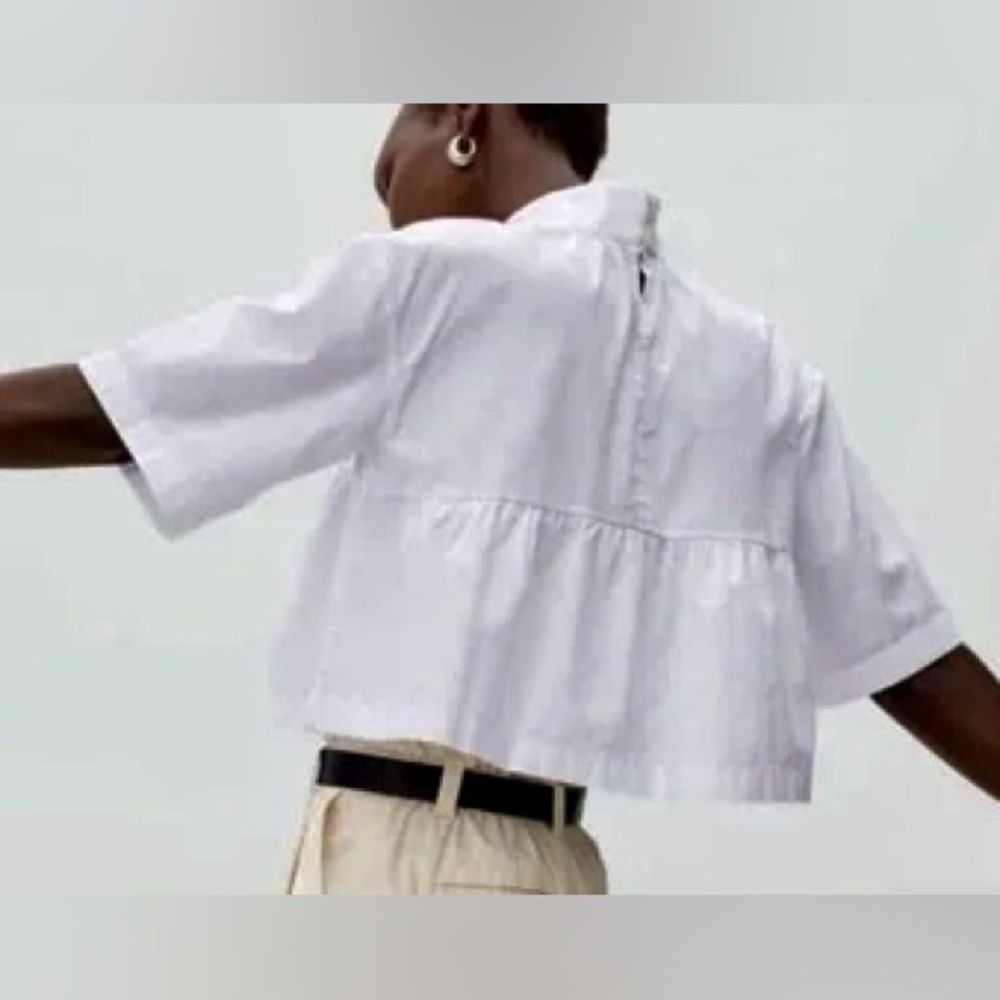 Everlane The Tiered Mockneck Top in White - Size S, NWOT